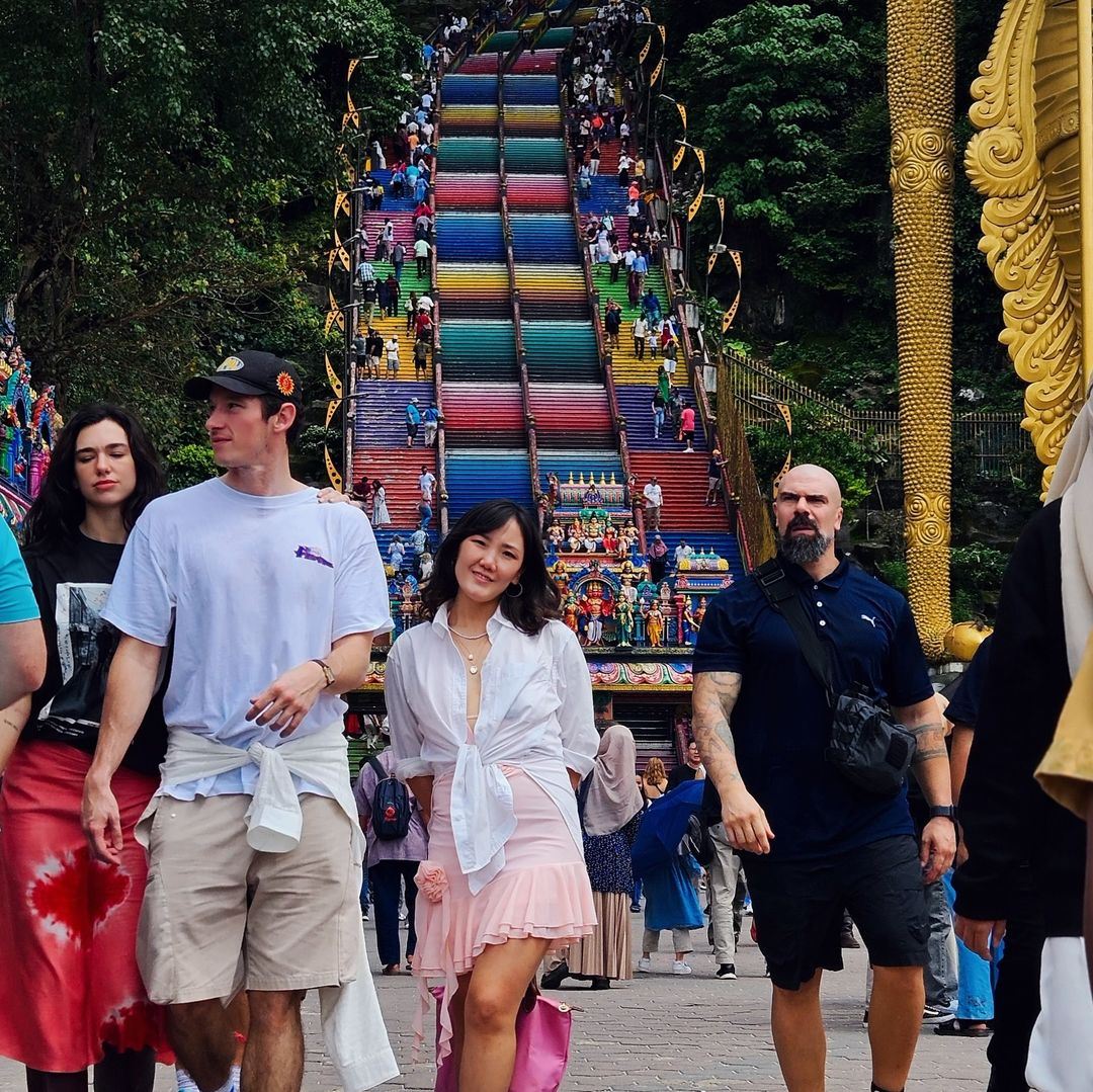 on cloud nine! dua lipa ‘photobombs’ fan’s photo at batu caves