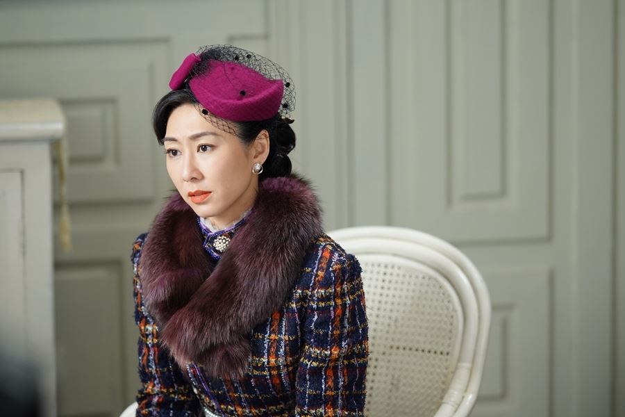 📺《巾帼枭雄之悬崖》胡定欣逾30款女强人造型❗帽子是亮点🎩