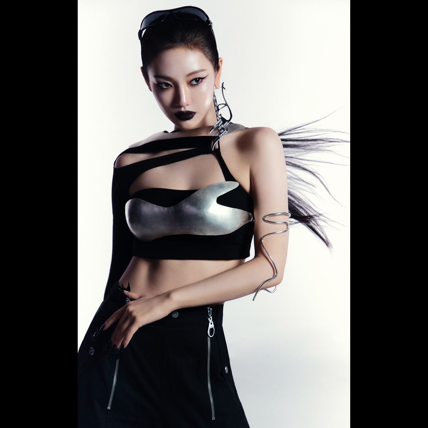 【视频】aespa回归预告公开❗机械战士造型超酷🤩