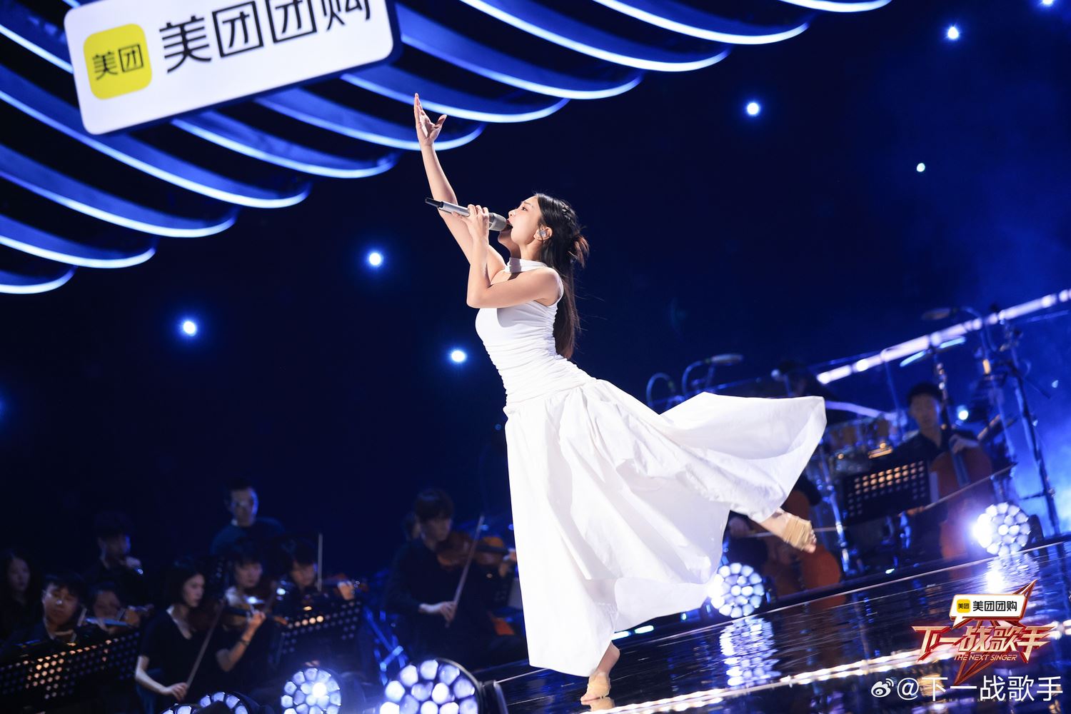 艾薇彩排不慎额头受伤❗表演高难度芭蕾舞🩰