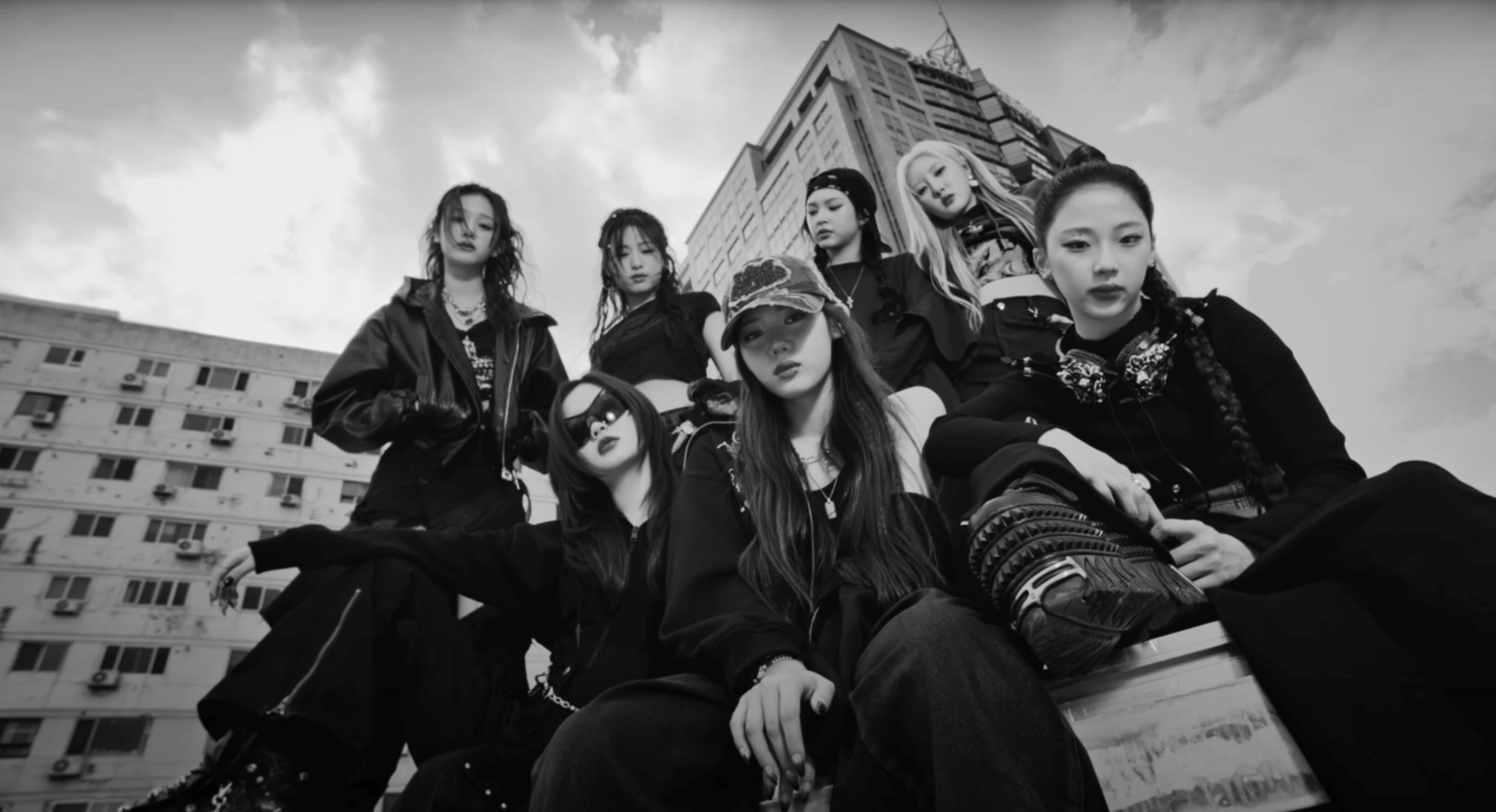 🇰🇷babymonster《clik clak》上线❗黑白风格超酷的🖤