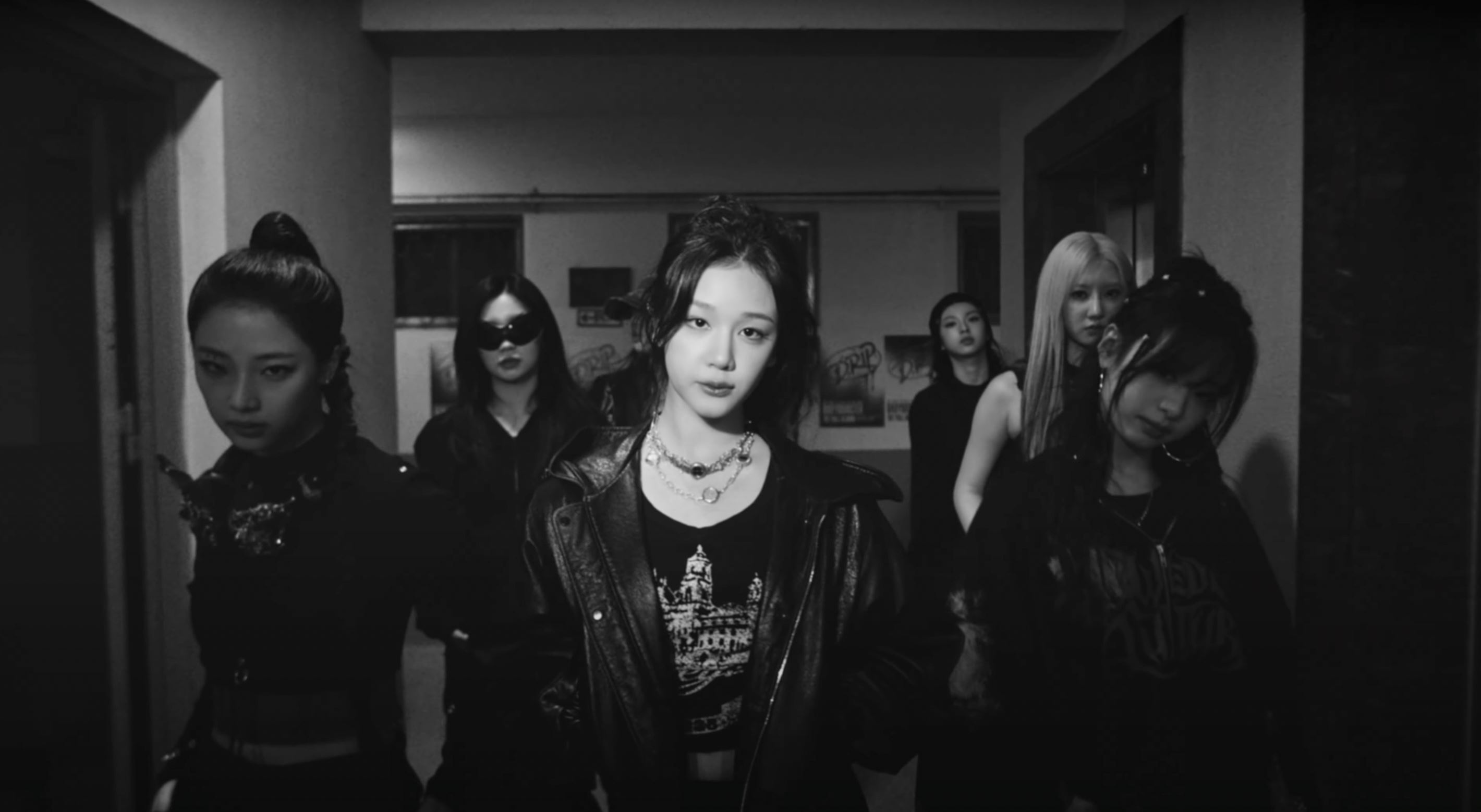 🇰🇷babymonster《clik clak》上线❗黑白风格超酷的🖤