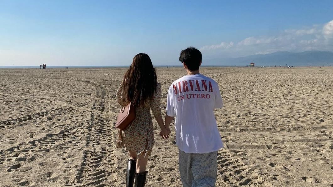 泫雅、龙俊亨10月结婚！甜蜜婚纱照疑似曝光！