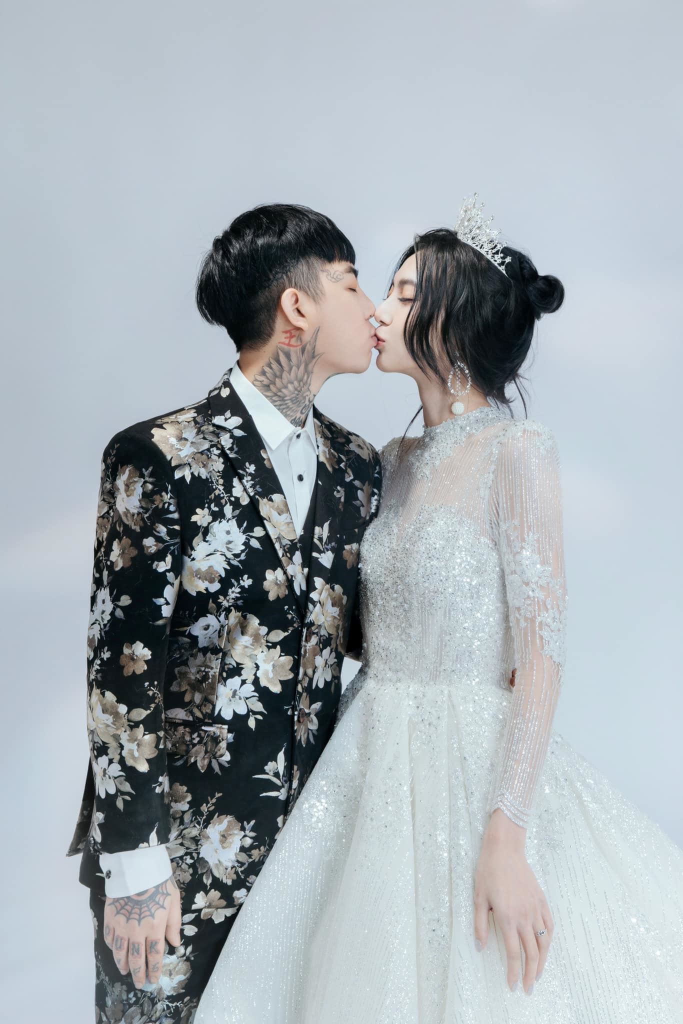 谢和弦10月补办婚宴❗霸气喊：不收礼金🧧