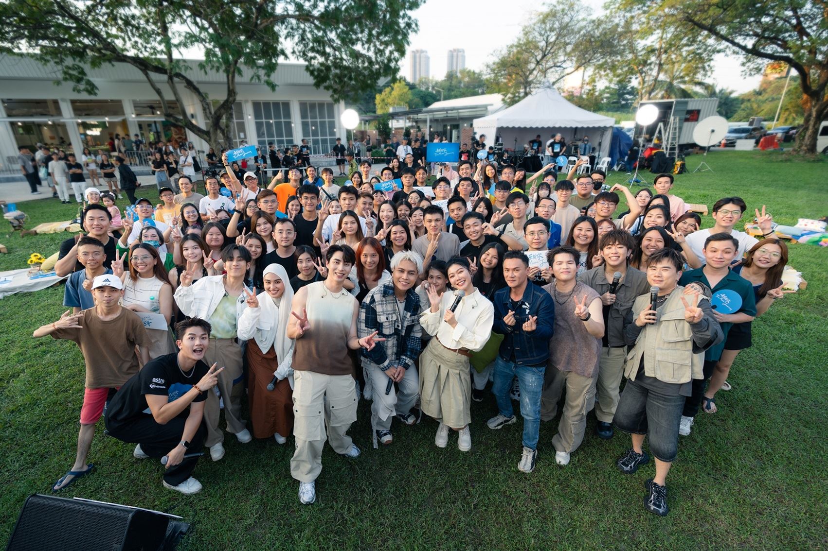 《音乐有你》 汤小康赞“五福临门”唱得比f4好听 