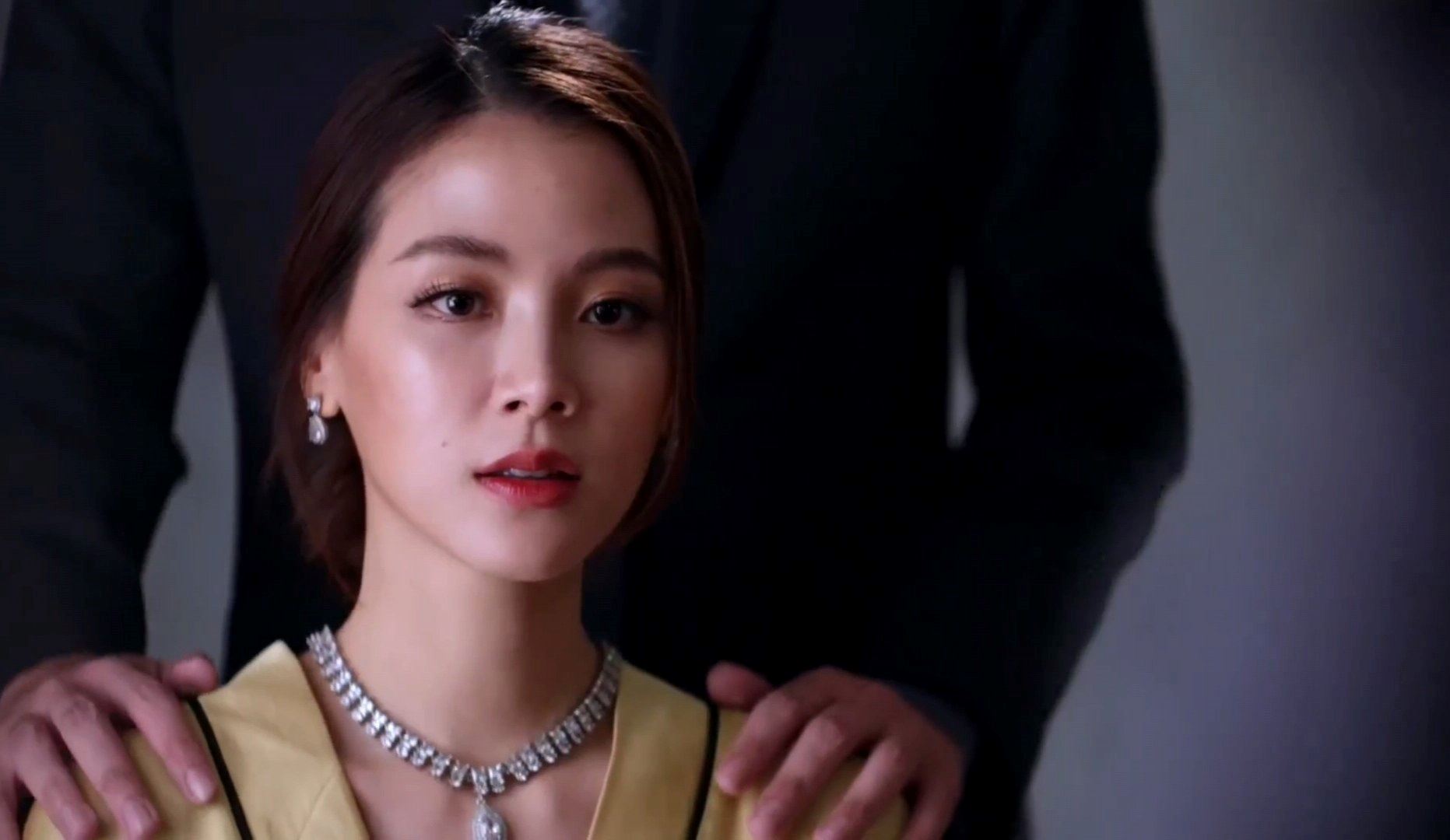 📺泰国爆款剧《金色光芒》❗小水和9位男士情感纠葛⚡️