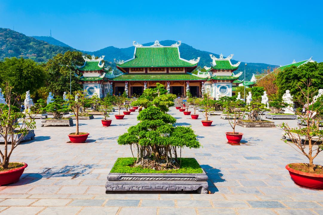 A picture of a temple and its surroundings