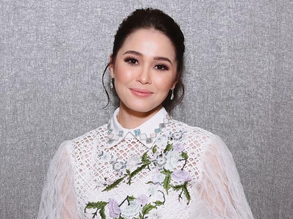 “bercerai pun, raya mesti ada gambar sekeluarga…” - emma maembong tetap cipta kenangan raya bersama bekas suami untuk anak-anak