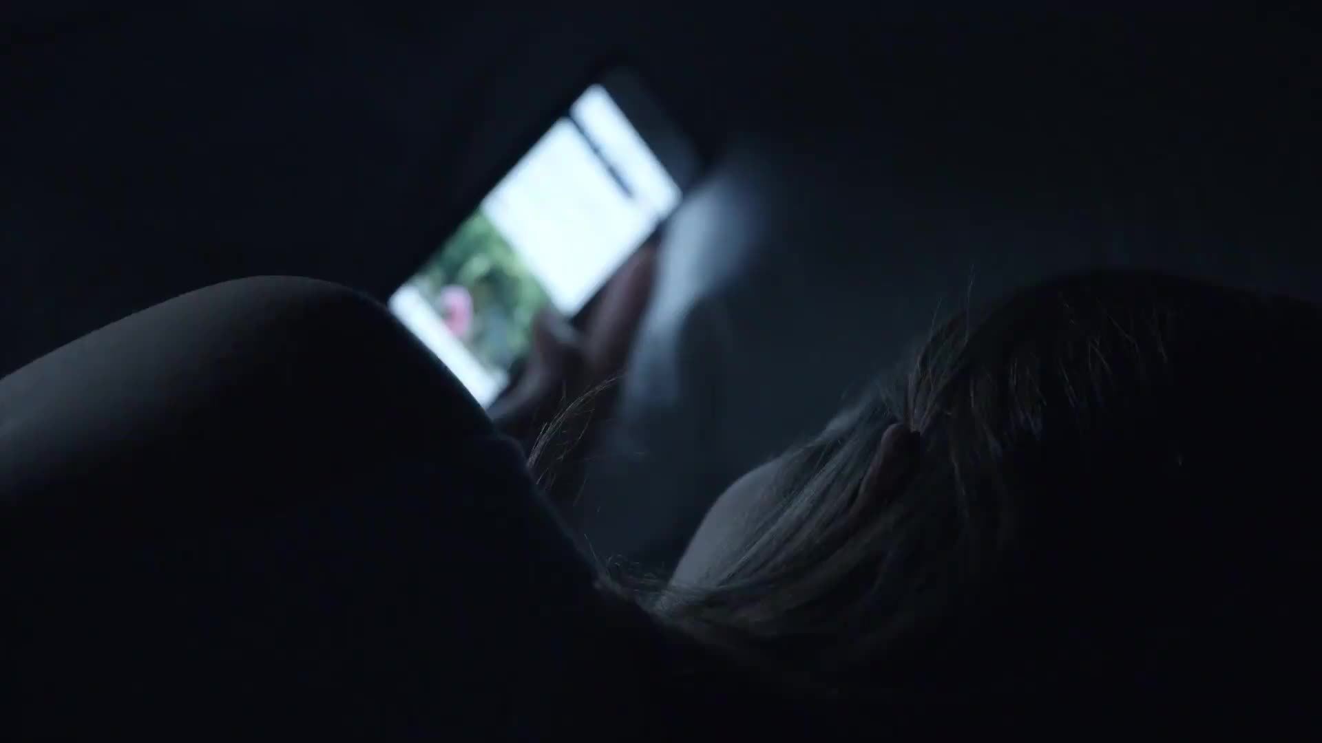 study finds using social media late at night may contribute to high blood pressure