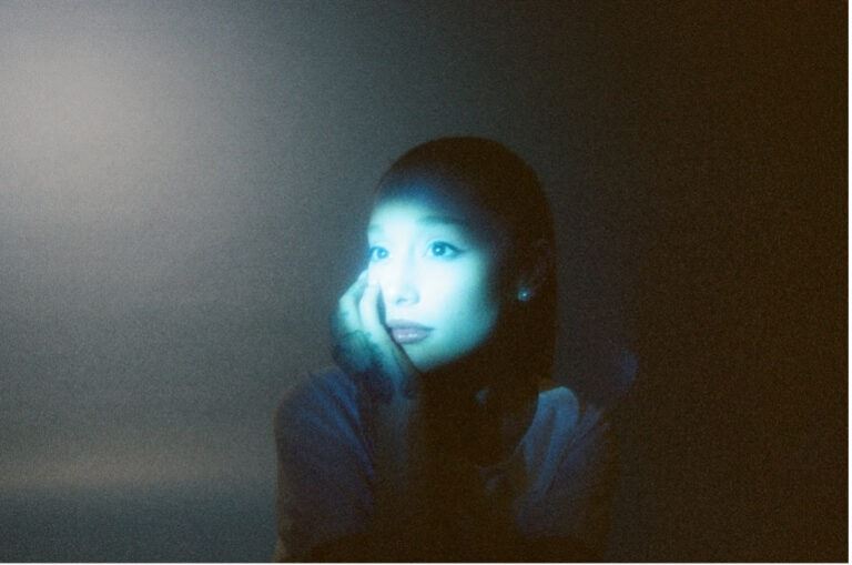 ariana grande’s eternal sunshine deluxe hits no. 1 for a second time