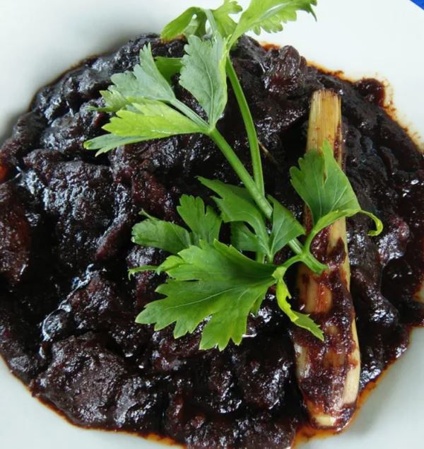 did you know rendang is more than just beef? here are 9 different versions!