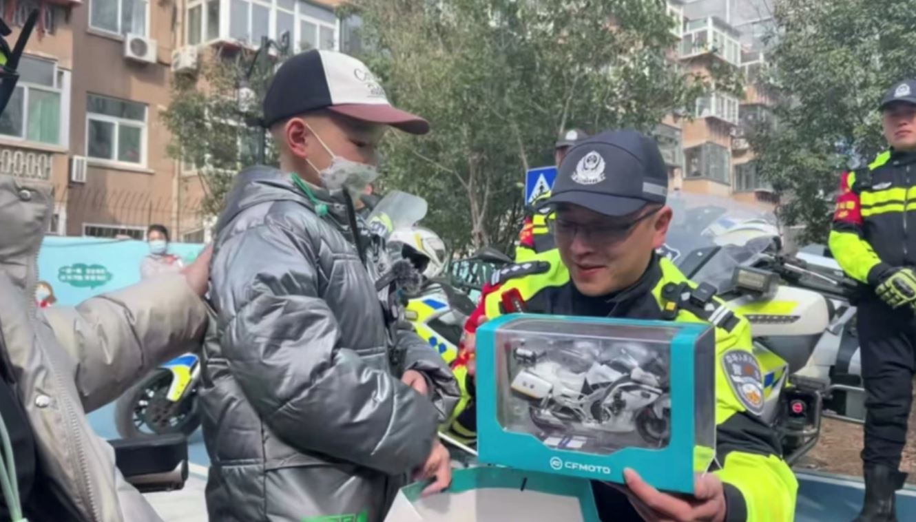 boy fighting rare cancer has his dream of being a traffic policeman come true for a day!