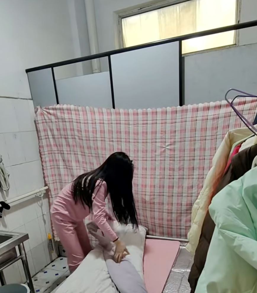 chinese woman opts for office toilet over expensive rent, paying only rm30 monthly