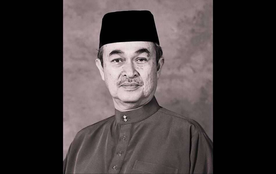 tun abdullah ahmad badawi laid to rest at makam pahlawan with full state honours 