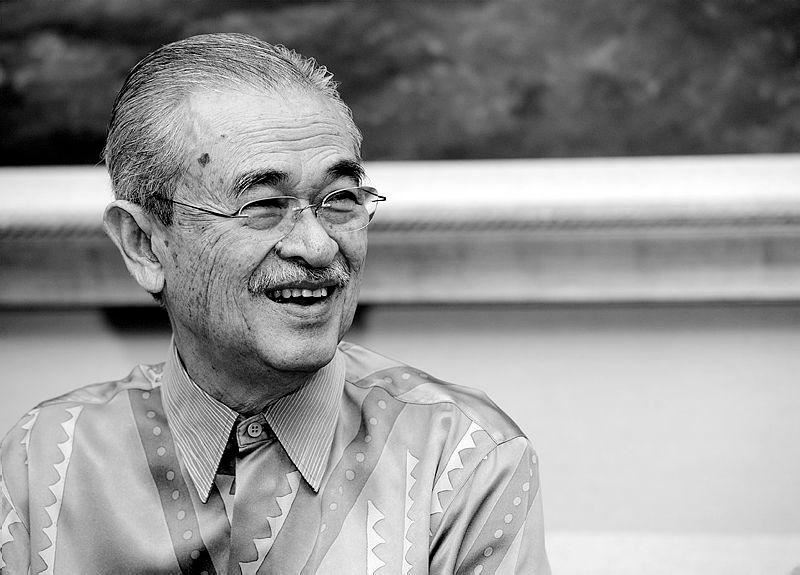 remembering tun abdullah ahmad badawi: how pak lah changed our lives with a five-day work week