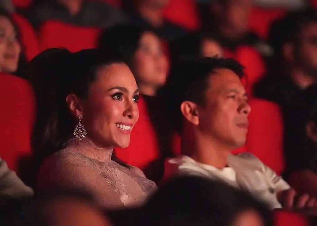 ariel noah dan wulan guritno dikhabarkan menjalin hubungan istimewa?