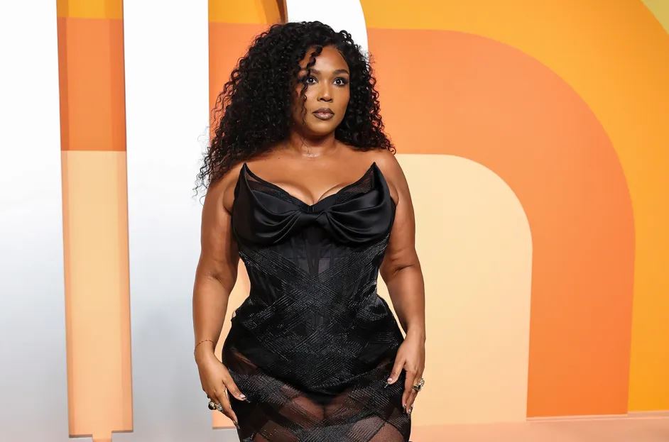 lizzo says this one stranger helped pull her out of depression
