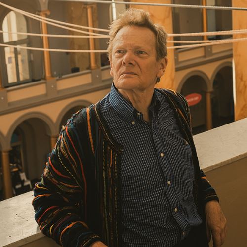 philippe petit: si pendekar tali tinggi yang melawan graviti dan menari di antara awan