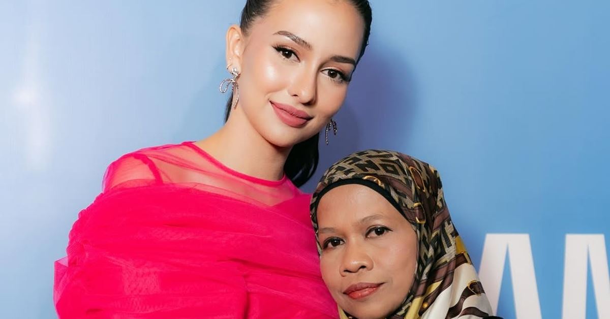 “terima kasih mama telah lahirkan dan besarkan adik…”