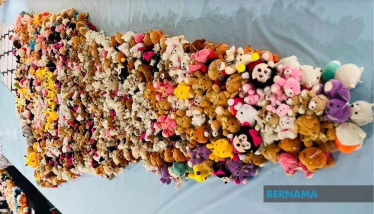 ribuan beruang teddy jadi simbol solidariti untuk anak palestin