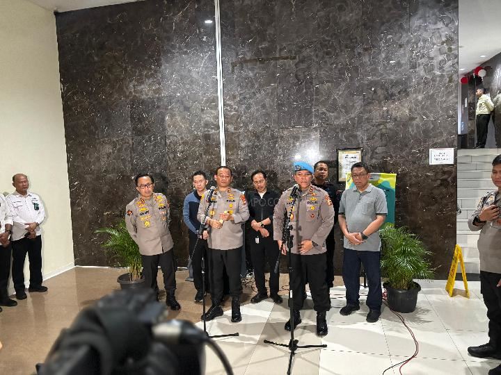 tujuh anggota polis disoal siasat berhubung kematian pemandu ojol dalam protes di jakarta