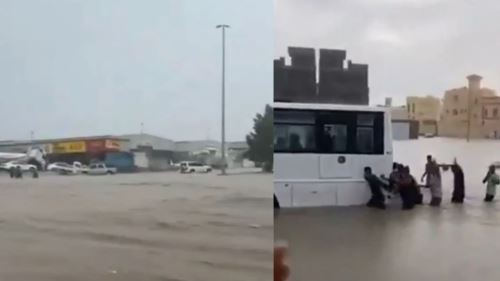 [video] banjir dashyat gegar jeddah: jalan hilang, kereta hanyut