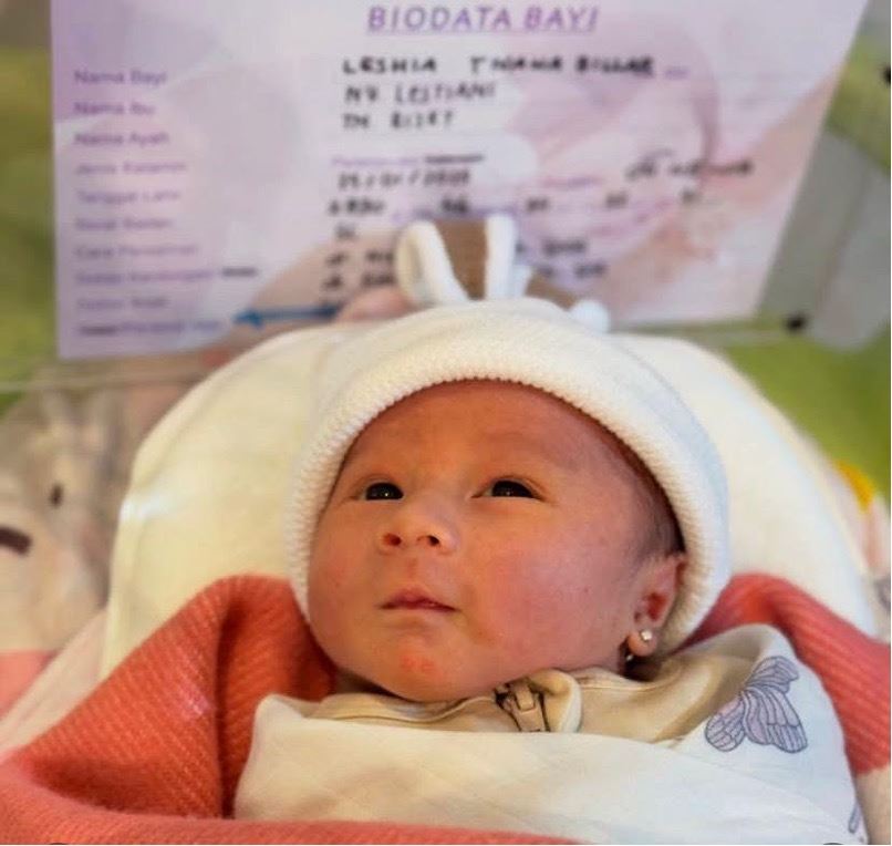 rizky billar & lesti kejora kongsi wajah, nama anak - “perkenalka leshia tivana billar”