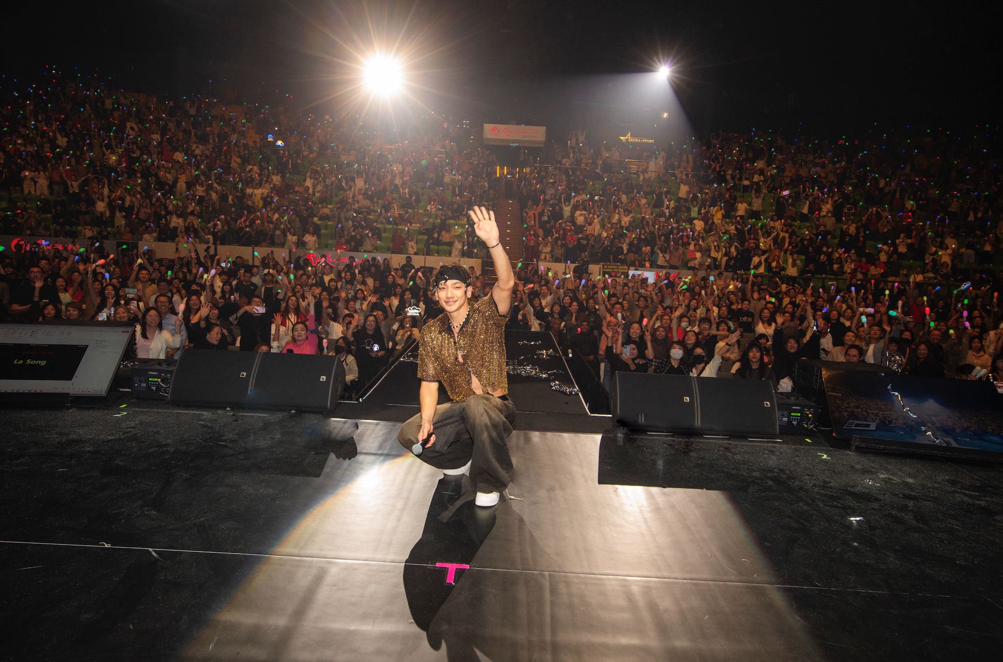 still raining, still slaying: rain brings the house down in genting highlands!