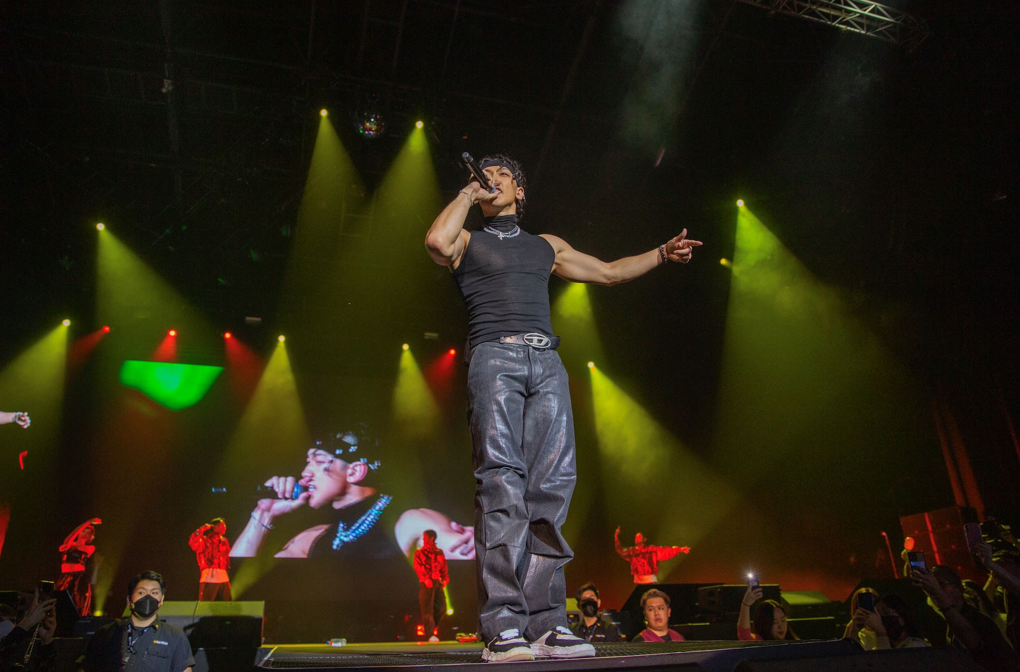 still raining, still slaying: rain brings the house down in genting highlands!