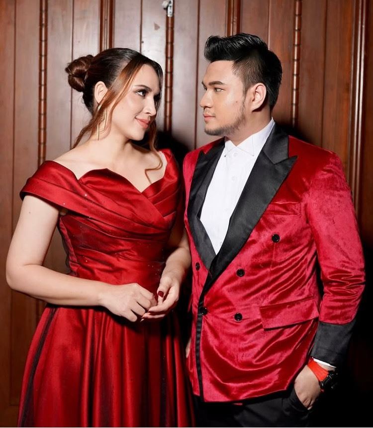 “terima kasih telah hadir di sisi dan di hati saya” - iqbal titip kata-kata romantis buat diana danielle?