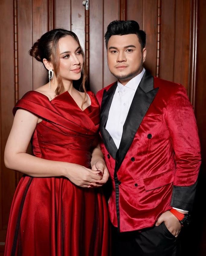 “terima kasih telah hadir di sisi dan di hati saya” - iqbal titip kata-kata romantis buat diana danielle?