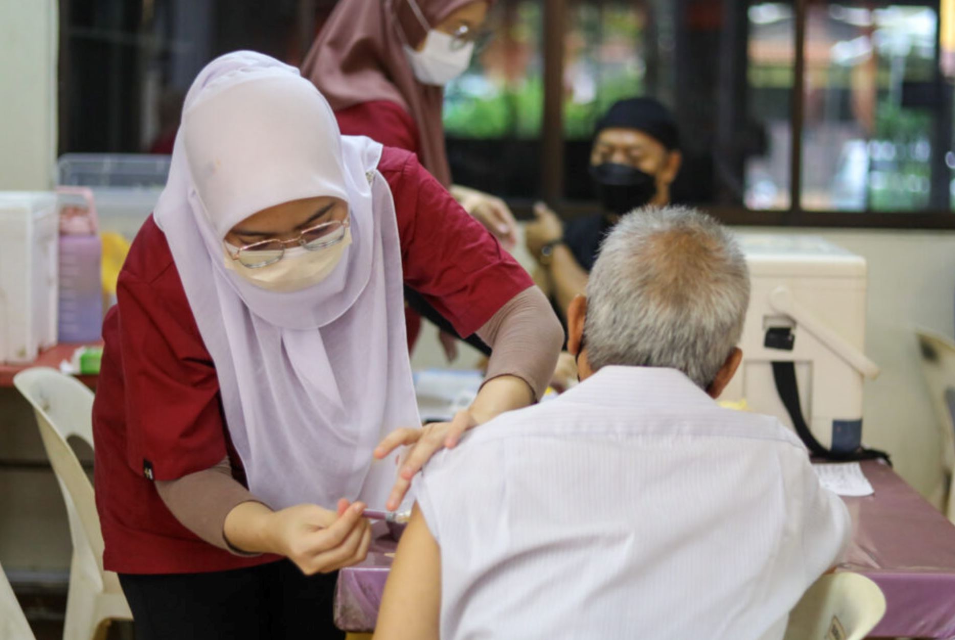 malaysian seniors eligible for free flu jabs from 18 feb - here’s how you can get yours!