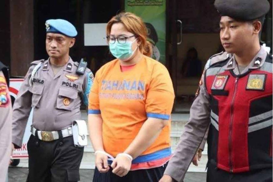 tergamaknya! ibu tergamak simbah air panas, berang anak terkencing atas tilam