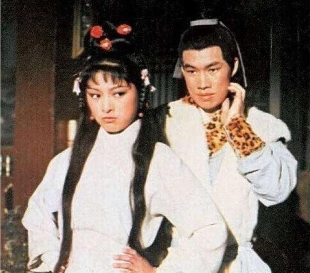 《射雕英雄传》三代黄蓉罕见同框❗历版黄蓉你最喜欢哪个❓