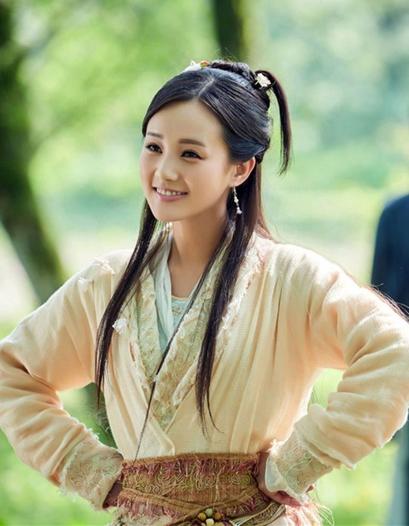 《射雕英雄传》三代黄蓉罕见同框❗历版黄蓉你最喜欢哪个❓