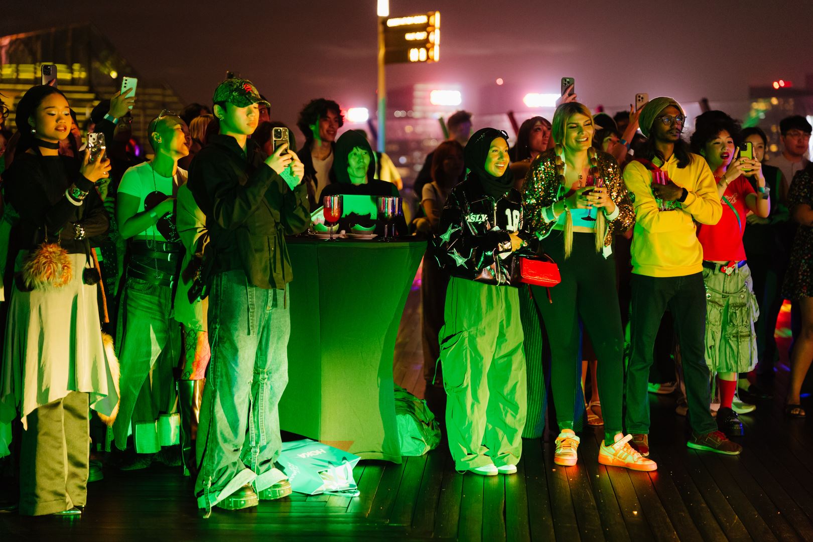 coldplay’s man in the moon mv is here & it’s giving ✨vibes✨