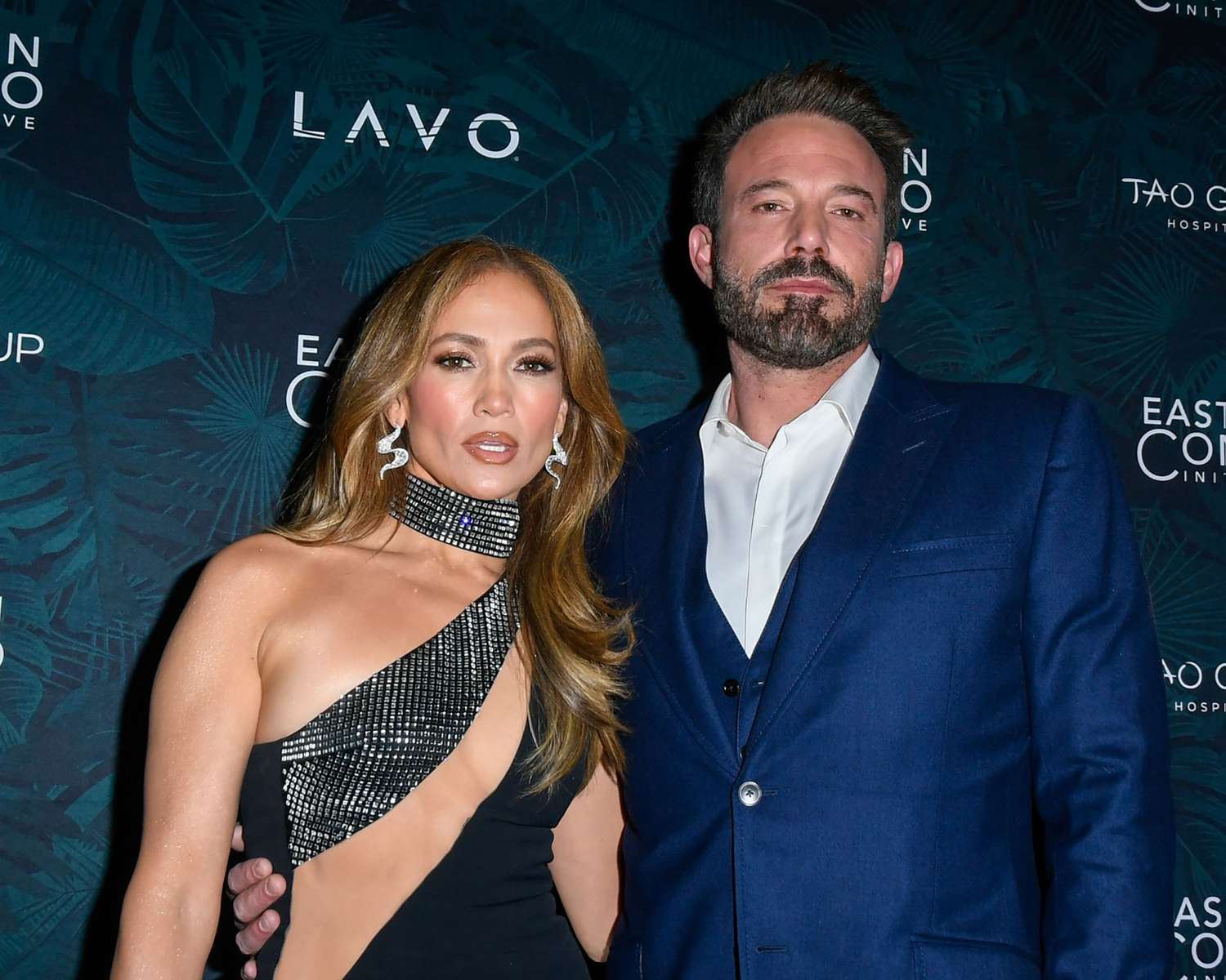 ben affleck and jennifer lopez finalize their divorce