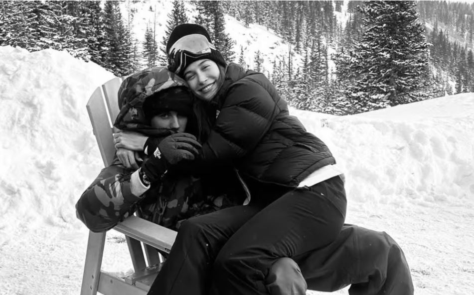 justin bieber explains social media drama after unfollowing hailey bieber