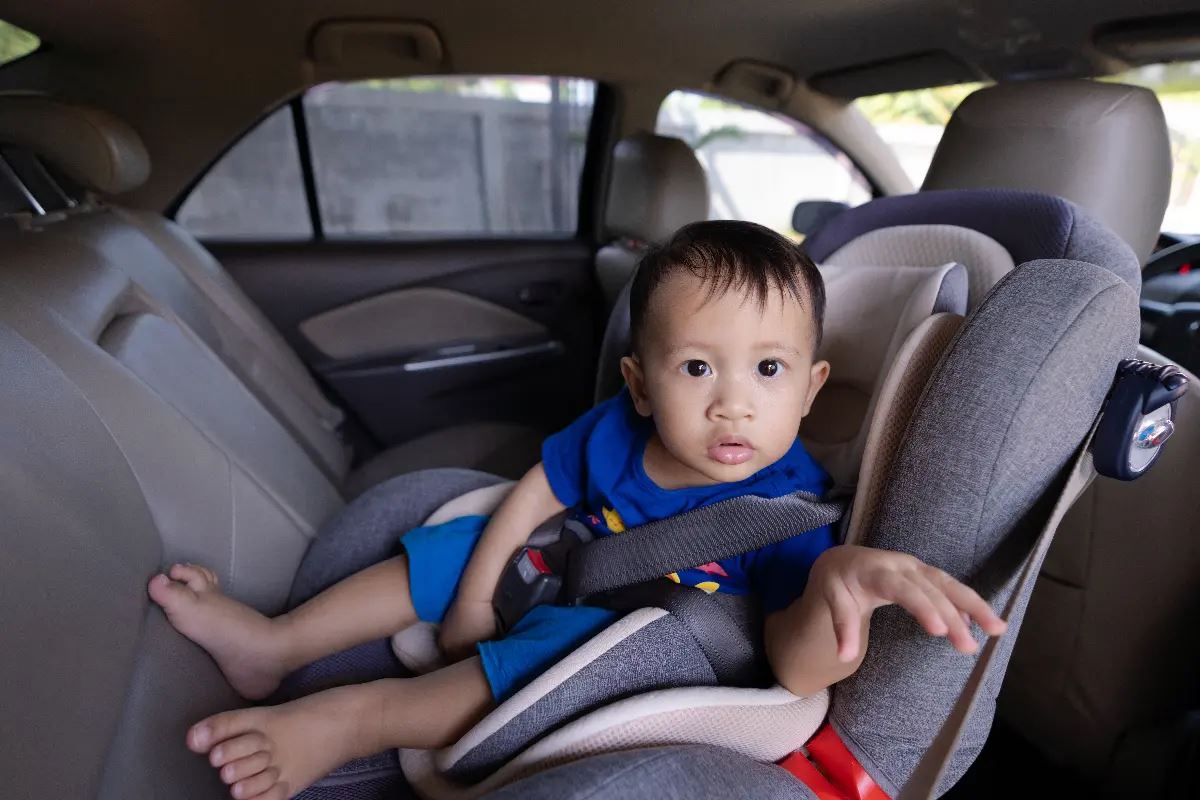 penggunaan car seat terlalu lama boleh undang risiko ‘positional asphyxia’ kepada bayi
