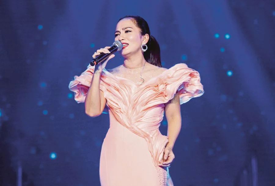 sheila majid raikan 40 tahun dalam industri muzik menerusi konsert istimewa di axiata arena