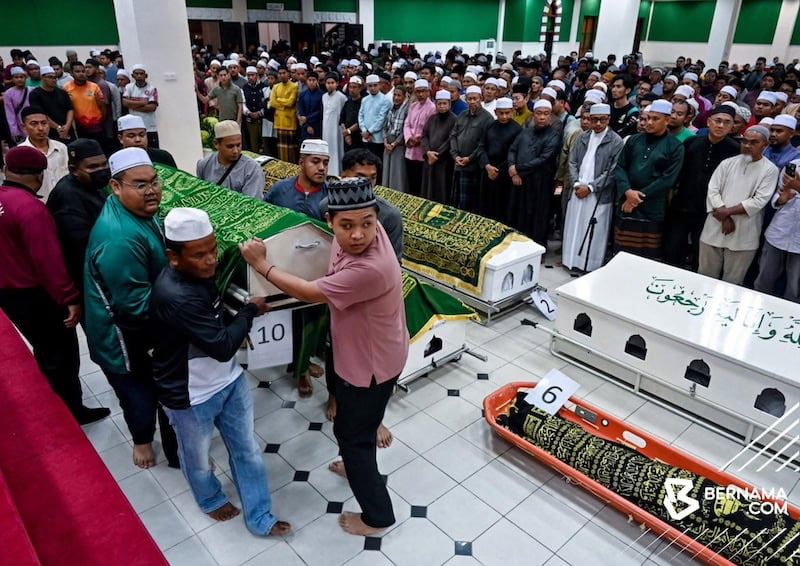 masjid hadhari jadi saksi korban tragedi pelajar upsi, solat jenazah paling ramai sejak mula dibina 16 tahun lalu