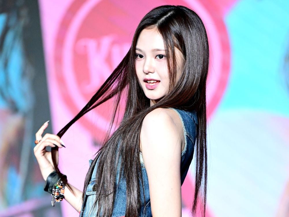 alicia wong lingling cipta sejarah sebagai penyanyi kpop wanita pertama dari malaysia