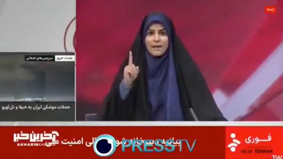 sesi siaran langsung dilanjutkan walaupun stesen penyiaran iran dibedil semasa siaran