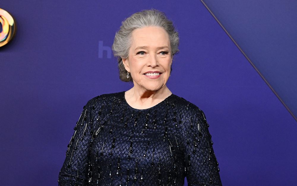 kathy bates' family has one rule: no instagram for her!