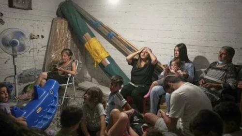 “ini bukan untuk kamu”, warga palestin di israel dihalau dari tempat perlindungan