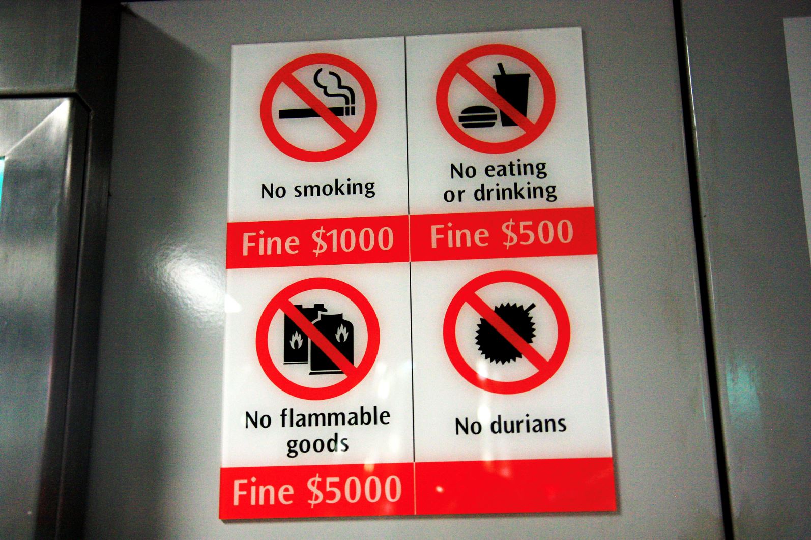 chinese tourist fined sgd200 at singapore hotel for bringing durian into room