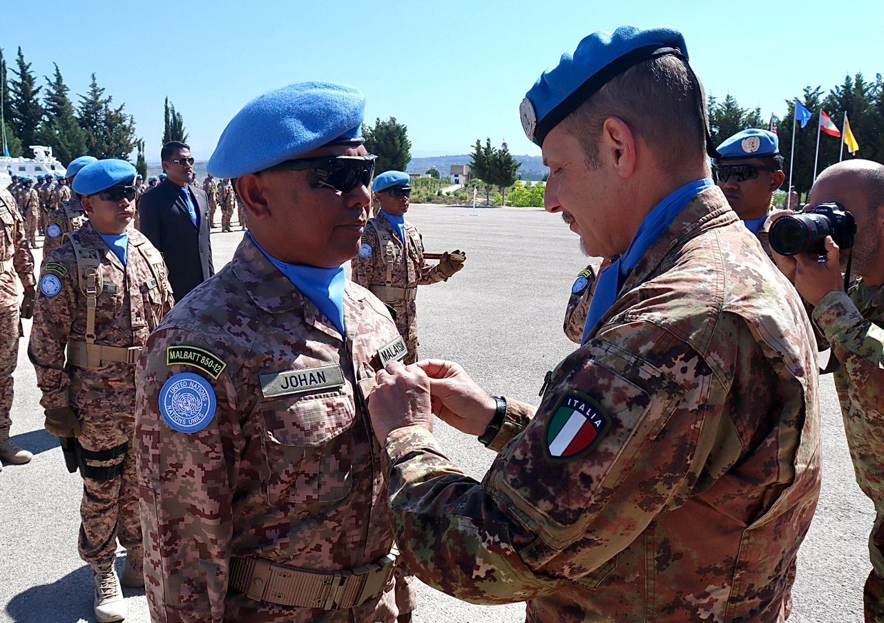 155 anggota malbatt 850‑12 dihormati, terima pingat pbb di kem marakah, lubnan