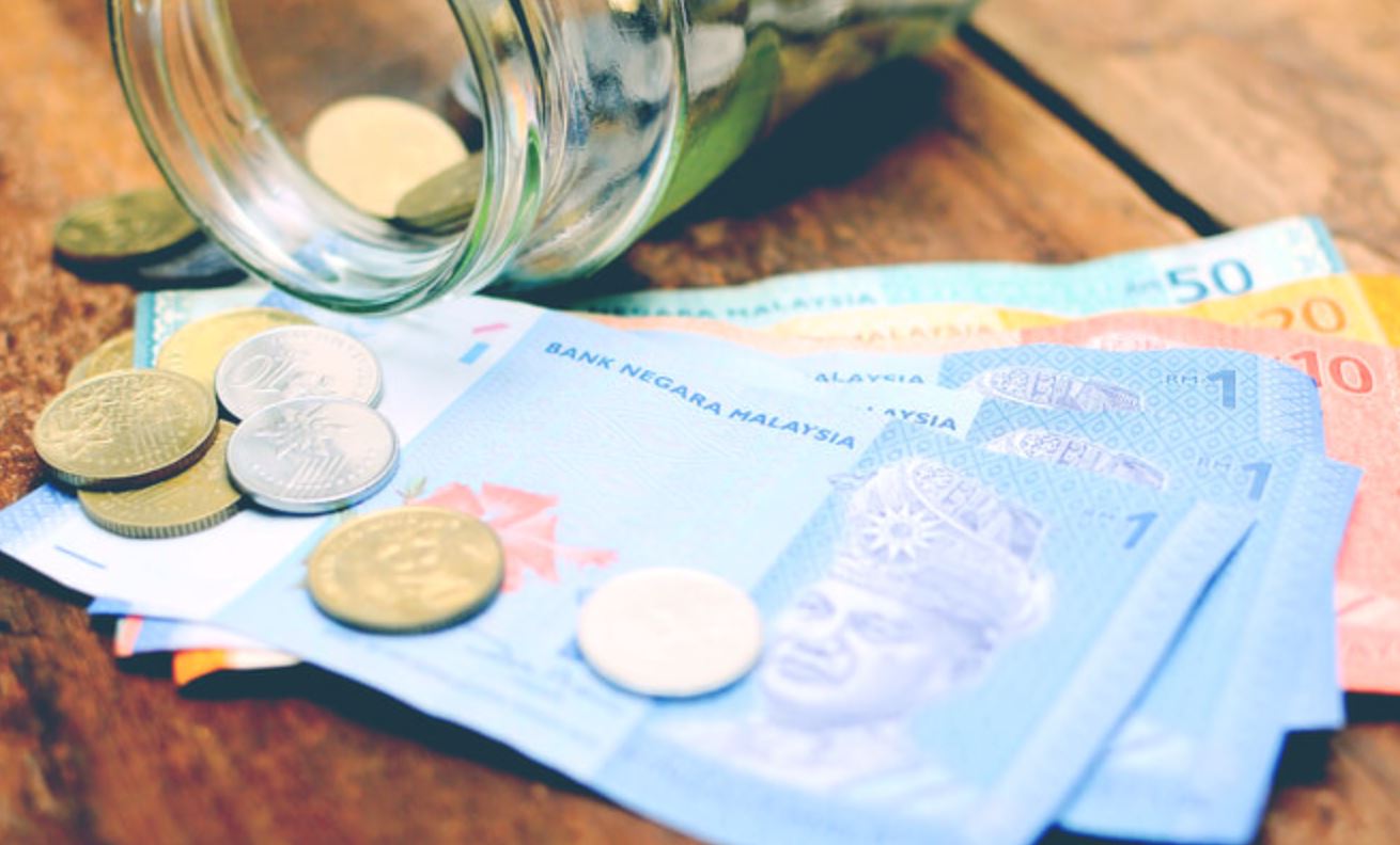 malaysian man considers ending 7-year relationship after girlfriend calls him ‘stingy’