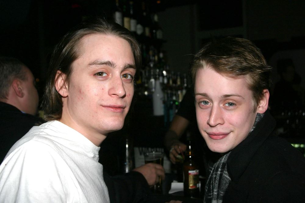 macaulay culkin gets emotional over brother kieran’s oscar victory