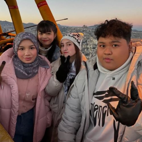 “ini kepentingan untuk bersahabat dengan orang sekufu…” - cik b selesa ada kawan perempuan